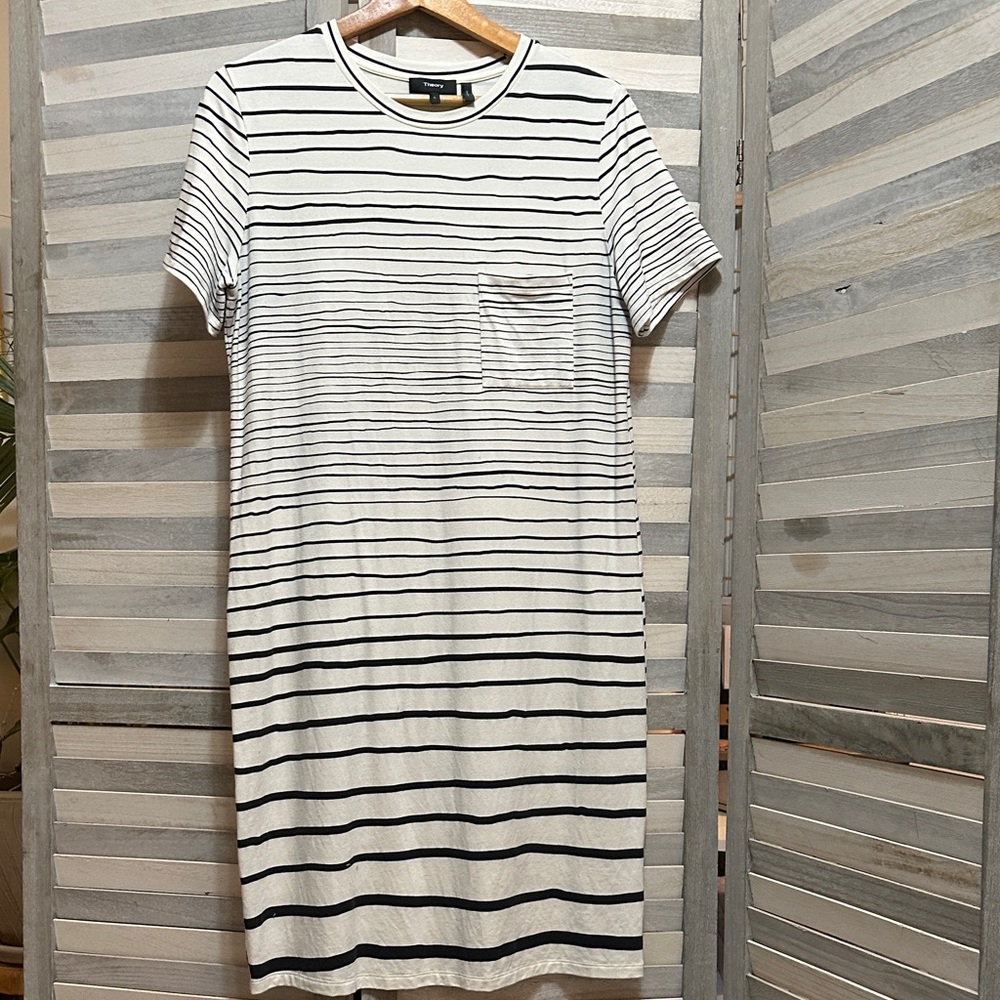 Theory Black and White Striped t-shirt Dress